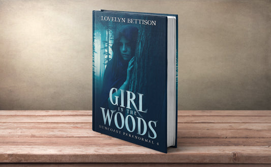Girl in the Woods (Suncoast Paranormal 4) Paperback